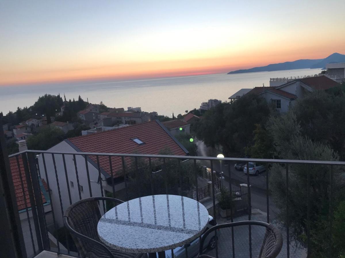 Rezevici Boutique Villa Petrovac Buitenkant foto