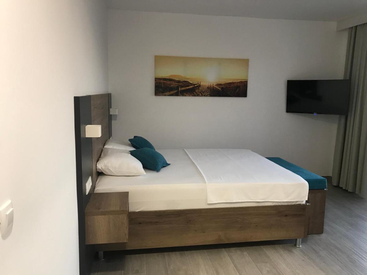 Rezevici Boutique Villa Petrovac Buitenkant foto