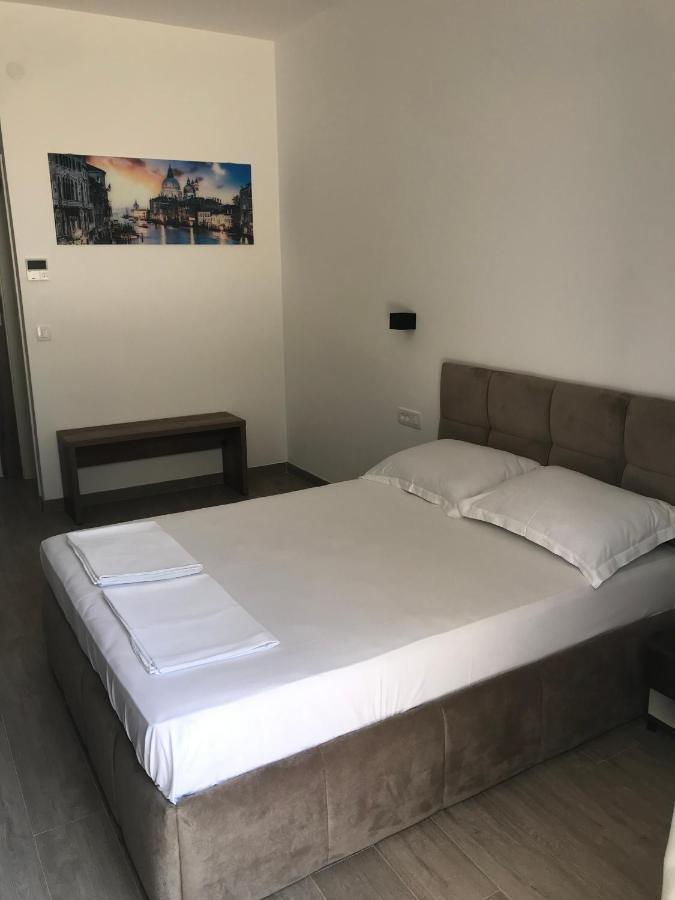 Rezevici Boutique Villa Petrovac Buitenkant foto